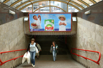 Minsk  Weissrussland  Reklame der Marke Persil ueber Eingang zur Metro