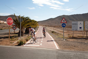 Gran Tarajal  Spanien  neuer Fahrradweg wurde mit unterstuetzenden EU-Geldern gebaut