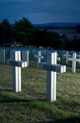 Craonelle  Frankreich  Franzoesischer Soldatenfriedhof zum Gedenken an die Schlacht an der Aisne