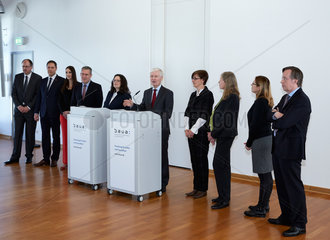 Berlin  Deutschland  Pressekonferenz der Mindestlohn-Kommission