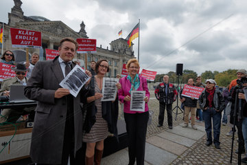 Berlin  Deutschland  Protest gegen NSA-/BND-Bespitzelung