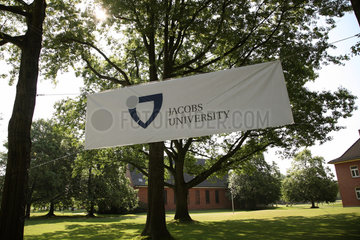 Bremen  Deutschland  ein Banner mit dem Logo der Jacobs University in Bremen
