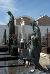 Stintino  Italien  Graeber des Friedhofs von Stintino