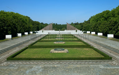 Berlin  Deutschland  Sowjetische Ehrenmal im Treptower Park