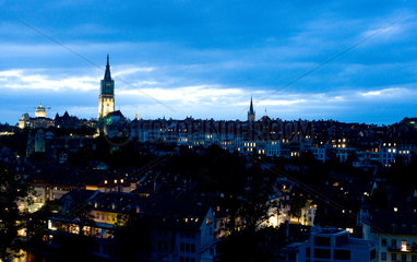 Bern  Schweiz  Stadtansicht am Abend