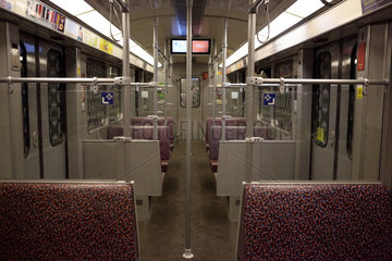 Berlin  Deutschland  leerer U-Bahnwaggon