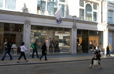 London  Grossbritannien  eine Nobelboutique der Marke Dolce und Gabbana