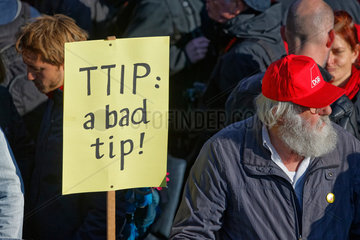 Berlin  Deutschland  Demonstration gegen TTIP