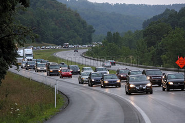 Charlotte  USA  zaehfluessiger Verkehr auf der Autobahn