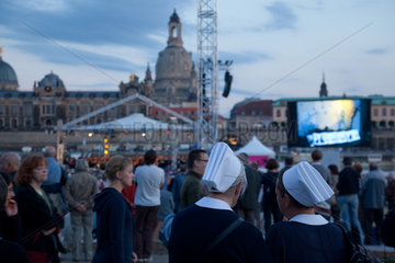 Dresden  Deutschland  Diakonissen beim Evangelischen Kirchentag auf den Elbwiesen