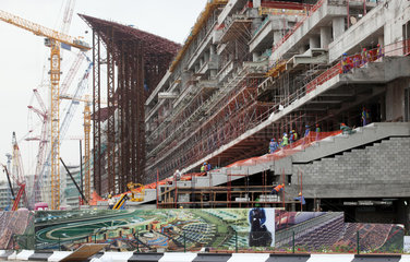 Dubai  Vereinigte Arabische Emirate  im Bau befindliche Tribuene der Galopprennbahn Meydan