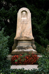 Zuerich  Schweiz  das Grab des Schriftstellers Gottfried Keller
