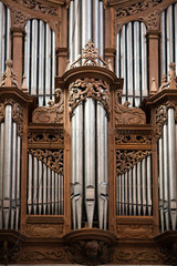 Quimper  Frankreich  die Orgel der Cathedrale Saint Corentin