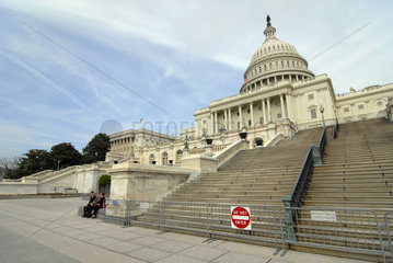 United States Capitol mit Absperrung