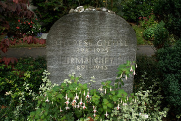 Zuerich  Schweiz  das Grab der Schauspielerin Therese Giese
