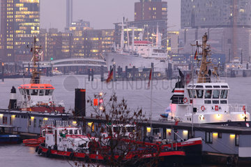 Hamburg  Deutschland  die HafenCity und das Museumsschiff Cap San Diego