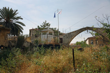 Nikosia  Zypern  griechischer Militaerposten an der UN-Pufferzone