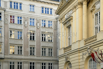 Haus-Fassaden bei der Wiener Akademie