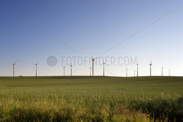 Bruessow  Deutschland  Windkraftanlagen in der Uckermark