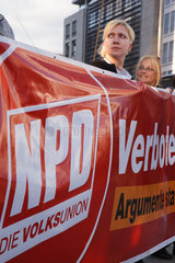 Berlin  Deutschland  NPD Mitglieder demonstrieren gegen ein Verbot der Partei