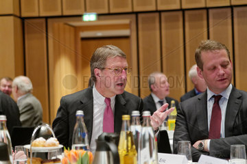 Berlin  Deutschland  Eckhard Cordes  Aufsichtsratsvorsitzender von Bilfinger SE  und Eric Schweitzer  DIHK-Praesident