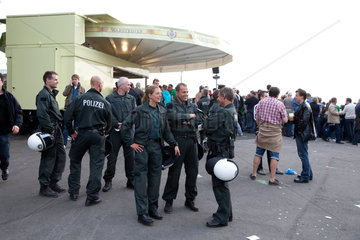 Muenster  Deutschland  Polizeieinsatz im Fussballstadion