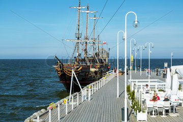Zoppot  Polen  Piratenschiff an der Zoppoter Mole