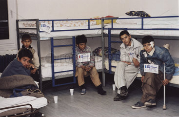 Kinder aus Afghanistan  Ankunft in Deutschland aus Kabul  Oberhausener Friedensdorf