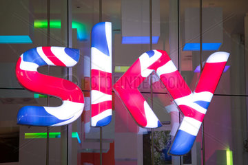 London  Grossbritannien  Logo des Sport-Pay-TV-Senders Sky