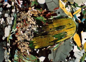 Mikroskopische Aufnahme eines Gneis-Gesteins