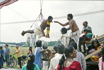 Tempelfest Hamm-Uentrop Tamilen Inder Ausl__nder Hindus Ruhrgebiet Hindu Tempel B___ueer