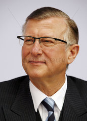 Prof. Dr. Edward G. Krubasik