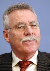 Prof. Dr. Wolfgang Wiegard