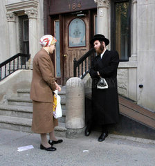 Orthodoxe Juden im Stadtteil Williamsburg  Brooklyn  New York City