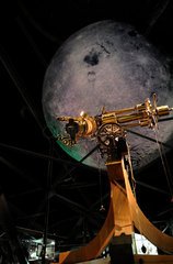 Der Mond IM Gasometer Oberhausen (Ausstellung)