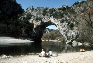 Frankreich - Provence - Vallon - Pont darc
