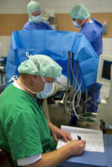 Anaesthesist im Operationssaal