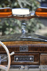 Mercedes Oldtimer Cockpit 60er Jahre