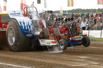Tractor Pulling/European Championship 2004; Bandit  Niederlande