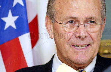 US-Verteidigungsminister Donald Rumsfeld  Portrait  2003