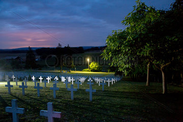 Craonelle  Frankreich  Franzoesischer Soldatenfriedhof zum Gedenken an die Schlacht an der Aisne