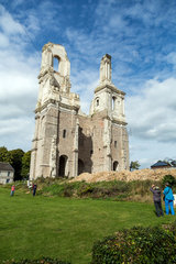 Mont-Saint-Eloi  Frankreich  die Ruine der Abteikirche