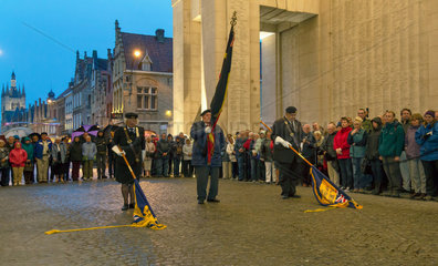Ypern  Belgien  The Last Post-Zeremonie am Menenpoort