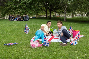 London  Grossbritannien  Jugendliche im St. James's Park