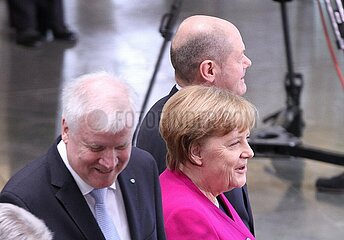 Seehofer  Merkel und Scholz