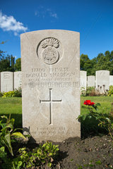 Poperinge  Belgien  Grab eines britischen Soldaten auf dem Soldatenfriedhof Lijssenthoek