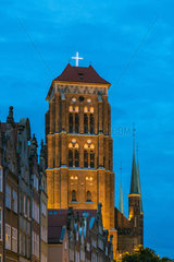 Danzig  Polen  Ulica Piwna (Biergasse) und Marienkirche (Bazylika Mariacka)