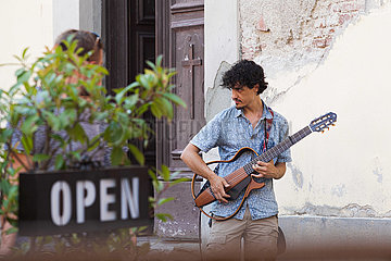 Street Musician - Pisa