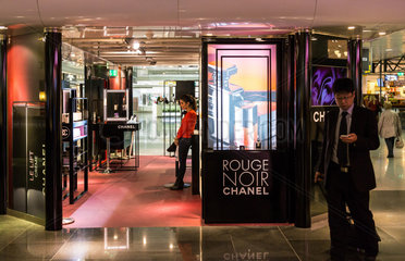 Muenchen  Deutschland  Filiale von Chanel am Flughafen Muenchen