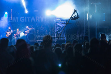 Breslau  Polen  Menschenmenge bei einem gratis Open-Air-Konzert